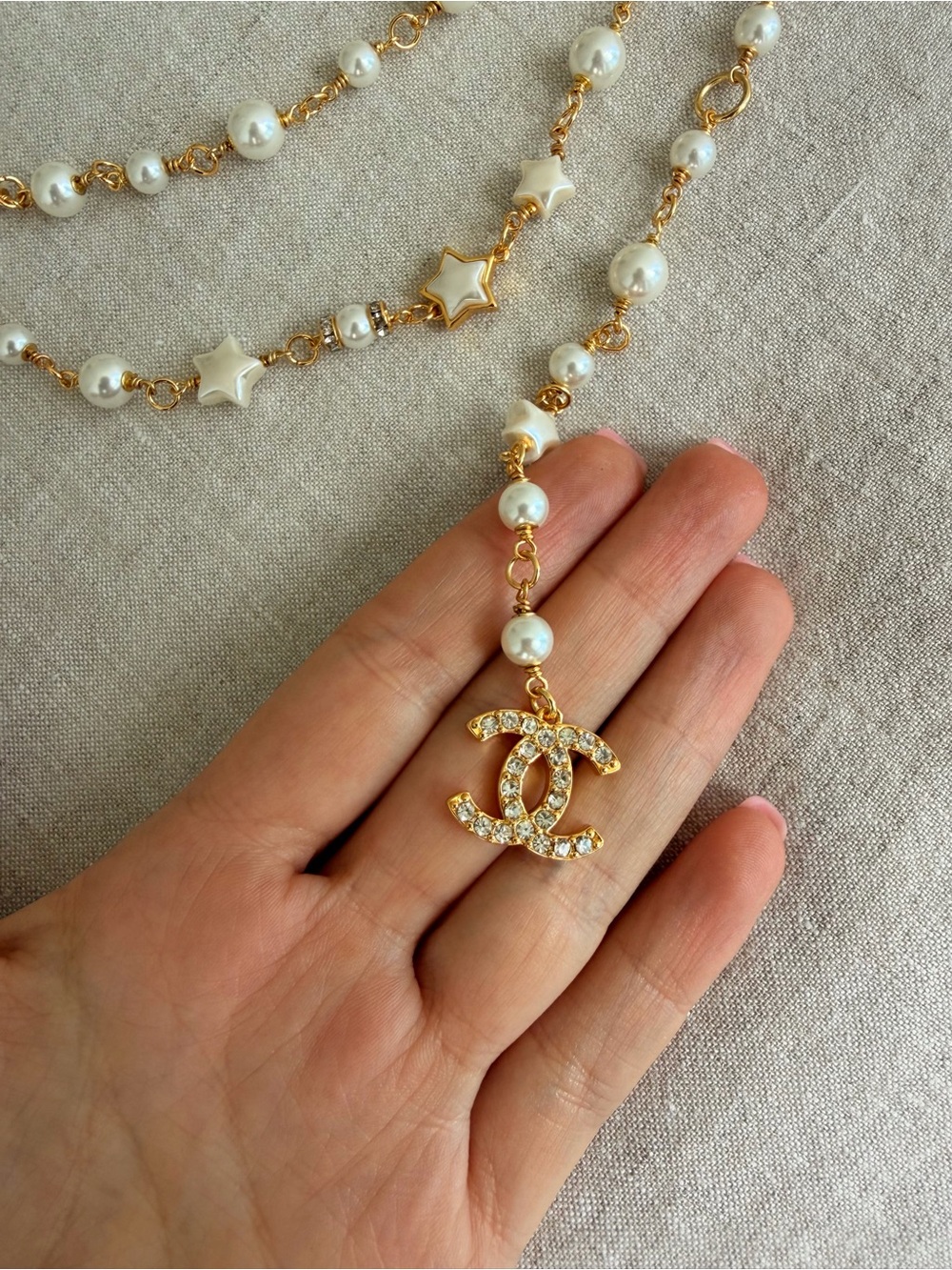 CHANEL Pearl Star CC Multi Strand Belt Gold & White - Picture 9 of 16
